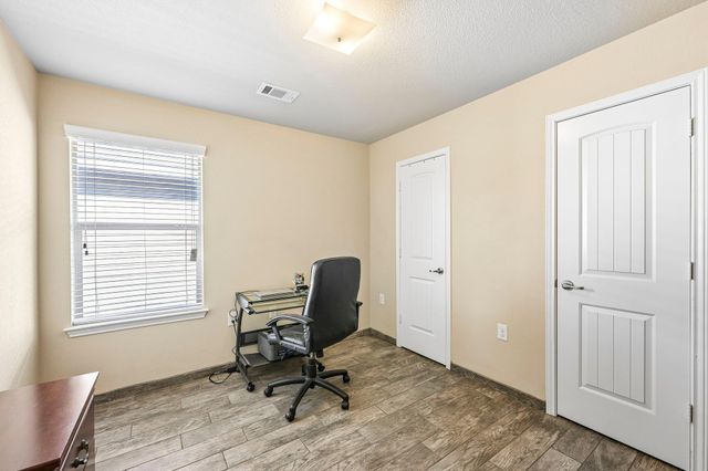 7229 Outfitter DR, Austin, TX 78744