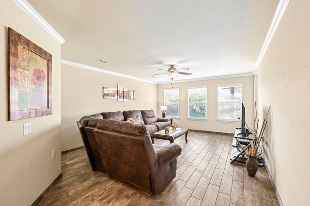 7229 Outfitter DR, Austin, TX 78744