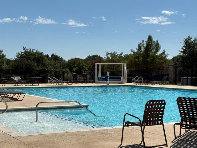 7229 Outfitter DR, Austin, TX 78744