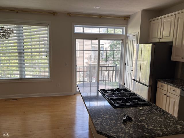 368 Firehouse Place, Indianapolis, IN 46204