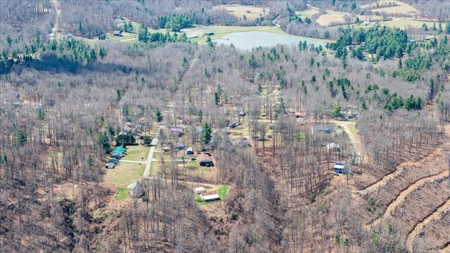50 Doe Valley DR, Copper Hill, VA 24079