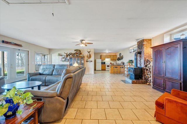 50 Doe Valley DR, Copper Hill, VA 24079