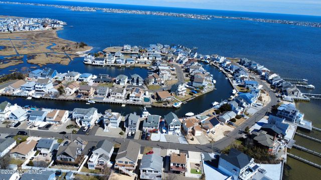 24 Rochester Drive, Brick, NJ 08723