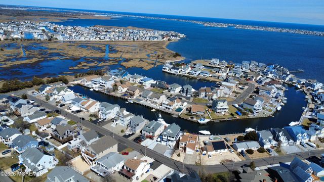 24 Rochester Drive, Brick, NJ 08723