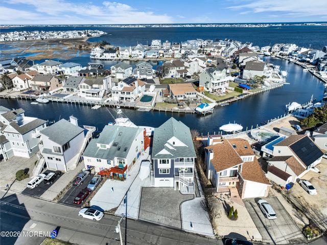 24 Rochester Drive, Brick, NJ 08723