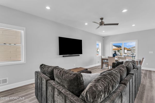 24 Rochester Drive, Brick, NJ 08723