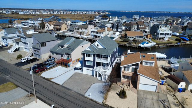 24 Rochester Drive, Brick, NJ 08723