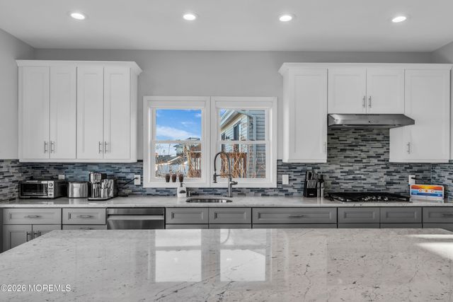 24 Rochester Drive, Brick, NJ 08723