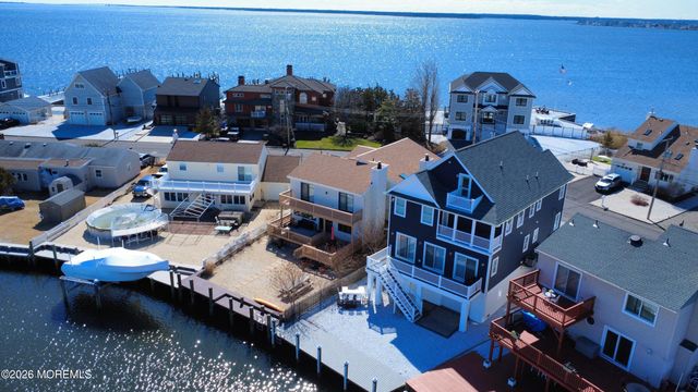 24 Rochester Drive, Brick, NJ 08723