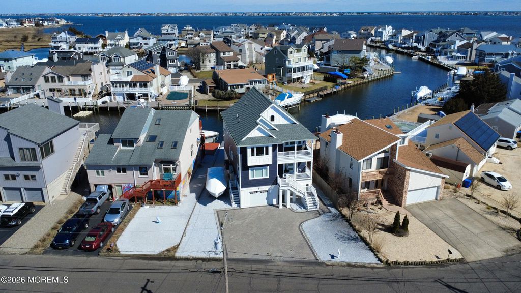 24 Rochester Drive, Brick, NJ 08723