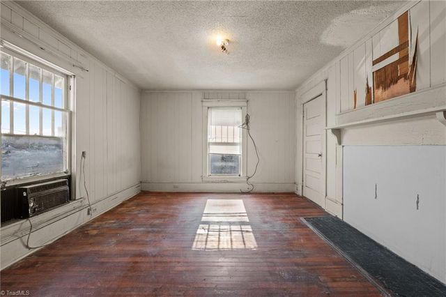 122 N Main Street, Reidsville, NC 27320