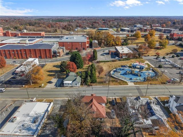 122 N Main Street, Reidsville, NC 27320