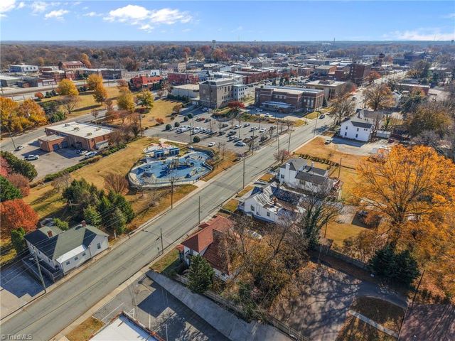 122 N Main Street, Reidsville, NC 27320