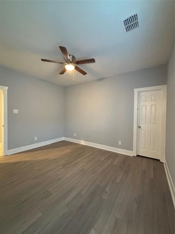 339 Owens Street A, Houston, TX 77029