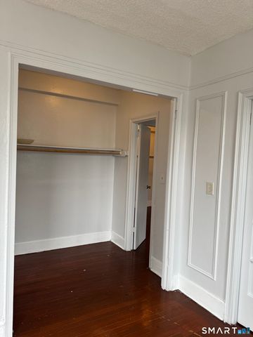 144 Grove Street 208, Waterbury, CT 06710