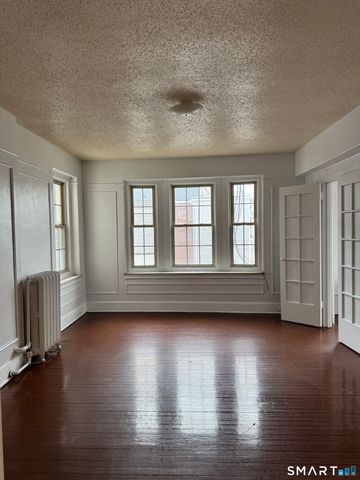 144 Grove Street 208, Waterbury, CT 06710