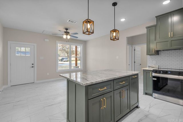 14815 Joan Drive, Mabelvale, AR 72103