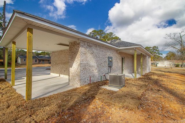 14815 Joan Drive, Mabelvale, AR 72103