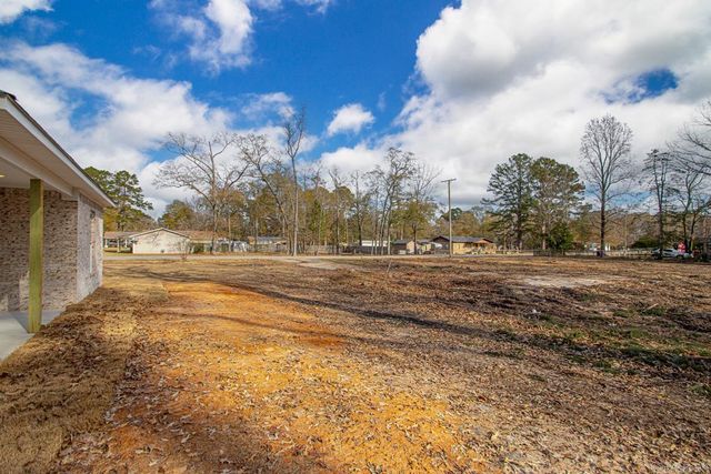 14815 Joan Drive, Mabelvale, AR 72103