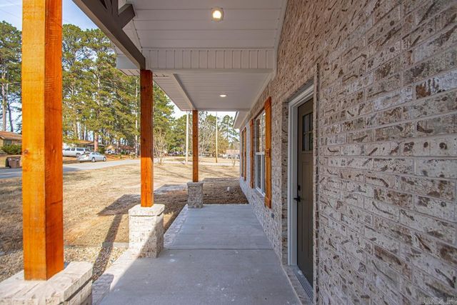 14815 Joan Drive, Mabelvale, AR 72103