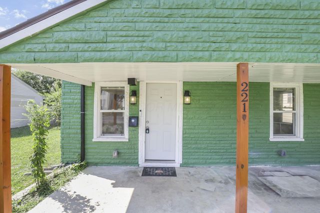 221 Southard Drive, Columbus, OH 43207