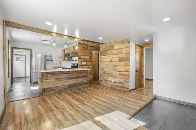 221 Southard Drive, Columbus, OH 43207