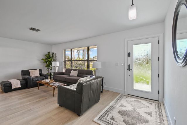 4153 Wingo Street, Jupiter, FL 33469