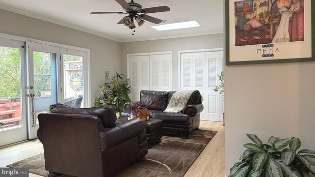 1 PEAR TREE LN, Lafayette Hill, PA 19444