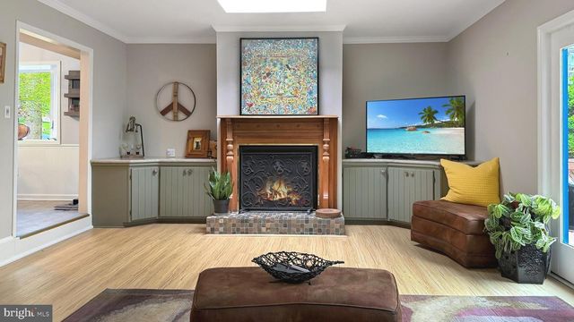 1 PEAR TREE LN, Lafayette Hill, PA 19444