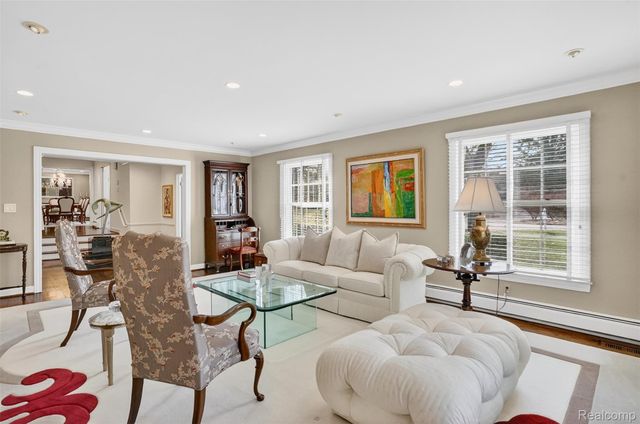 27220 Willowgreen Court, Franklin Village, MI 48025