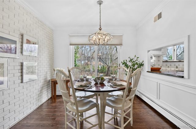 27220 Willowgreen Court, Franklin Village, MI 48025