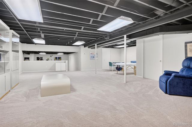 27220 Willowgreen Court, Franklin Village, MI 48025