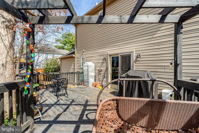 4534 SAMUELS PINE RD, Chantilly, VA 20151