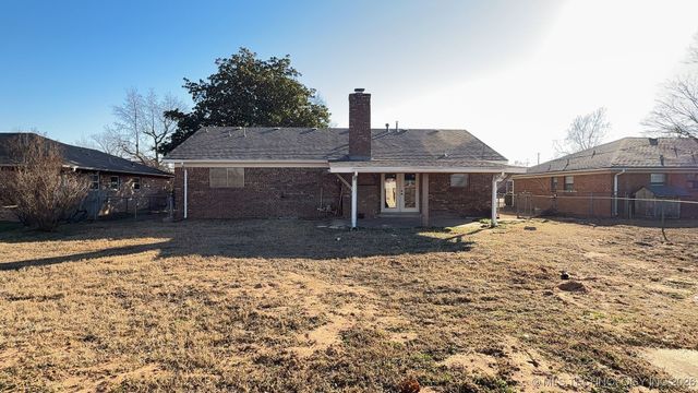427 E F Street N, Jenks, OK 74037