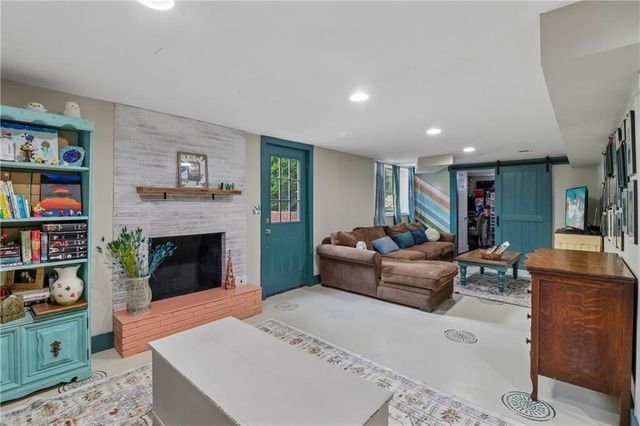 5218 Pawnee Drive, Roeland Park, KS 66205