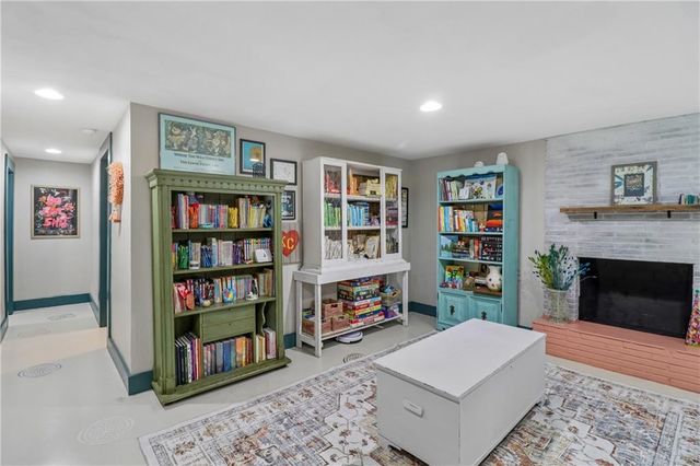 5218 Pawnee Drive, Roeland Park, KS 66205