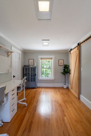 8 Lowell St, Billerica, MA 01862