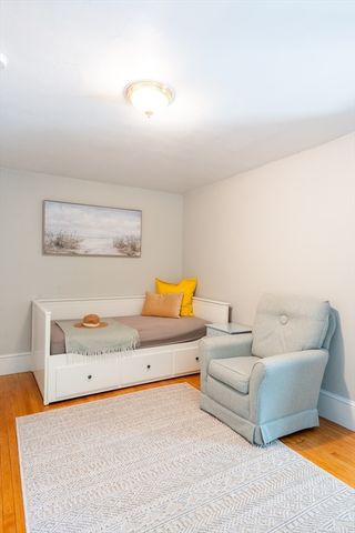 8 Lowell St, Billerica, MA 01862