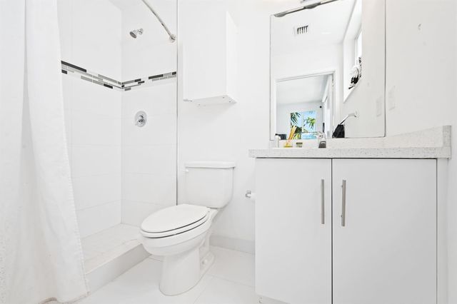 2651 NE 212th Terrace 201, Aventura, FL 33180