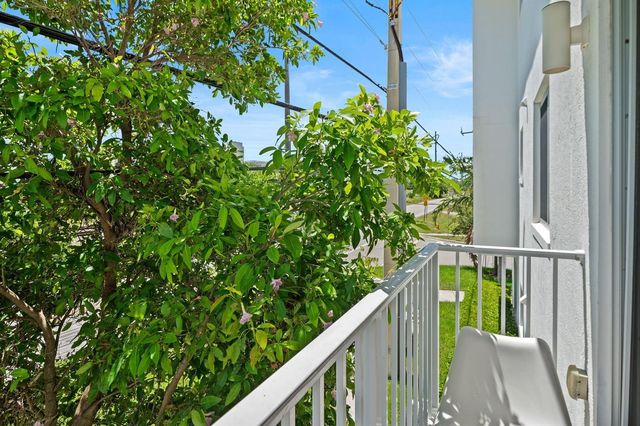 2651 NE 212th Terrace 201, Aventura, FL 33180