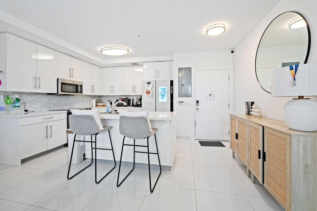 2651 NE 212th Terrace 201, Aventura, FL 33180