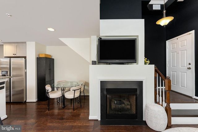 6130 ASTER HAVEN CIR, Haymarket, VA 20169