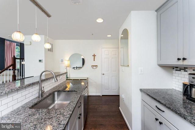 6130 ASTER HAVEN CIR, Haymarket, VA 20169