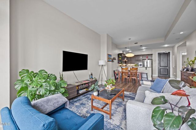 400 W North Street 1028, Raleigh, NC 27603