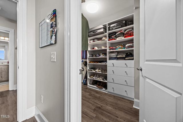 400 W North Street 1028, Raleigh, NC 27603