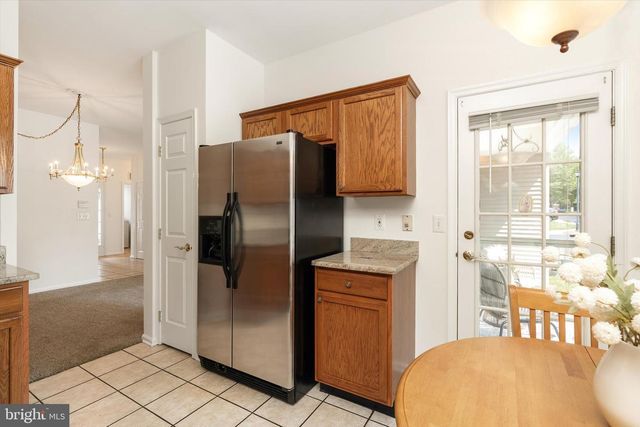 1 GOLDFINCH DR, Hamilton, NJ 08690