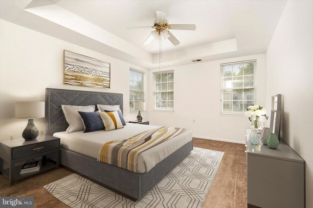 1 GOLDFINCH DR, Hamilton, NJ 08690