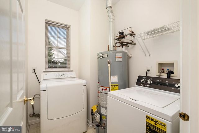 1 GOLDFINCH DR, Hamilton, NJ 08690