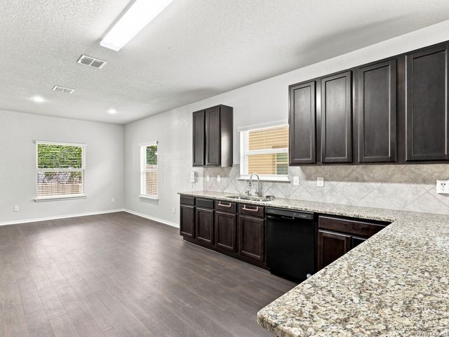 7222 Boxing Grove, San Antonio, TX 78244