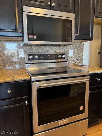 2900 Sunridge Heights Parkway 933, Henderson, NV 89052